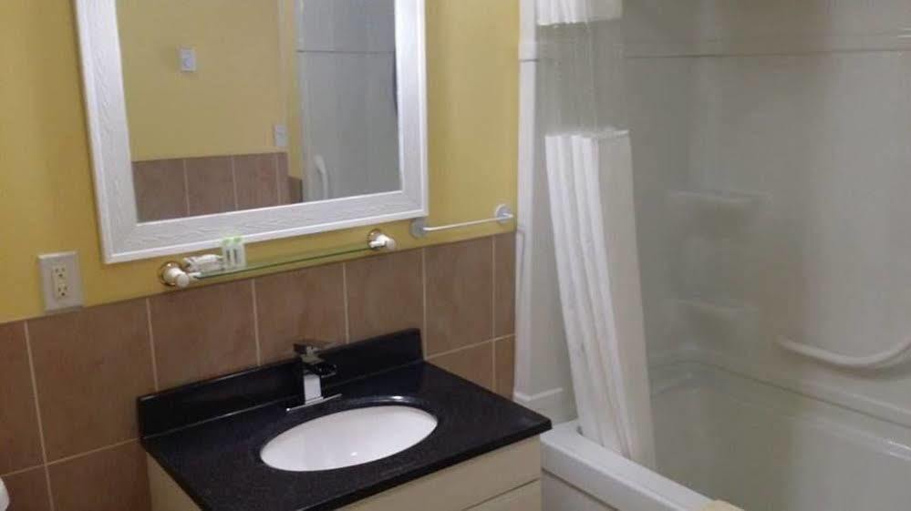 לימינגטון Rymal'S Motel מראה חיצוני תמונה